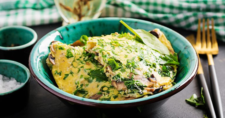 Recette d'omelette aux épinards et aux champignons
